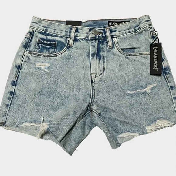 BLANK NYC Women's Distressed Mid Rise Shorts Size 24 - Picture 1 of 6